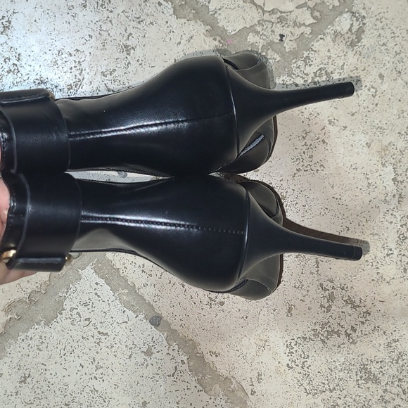 CALVIN KLEIN Georgene Pointed Toe Zippered Stiletto Bootie Size 5.5 - Picture 6 of 9